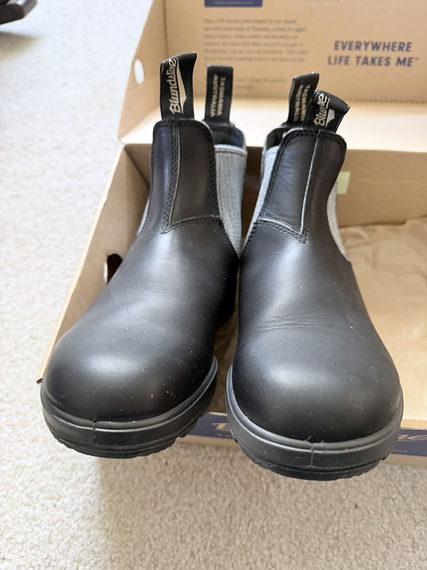 Blundstone Chelsea Boot- Black With Grey Elastic