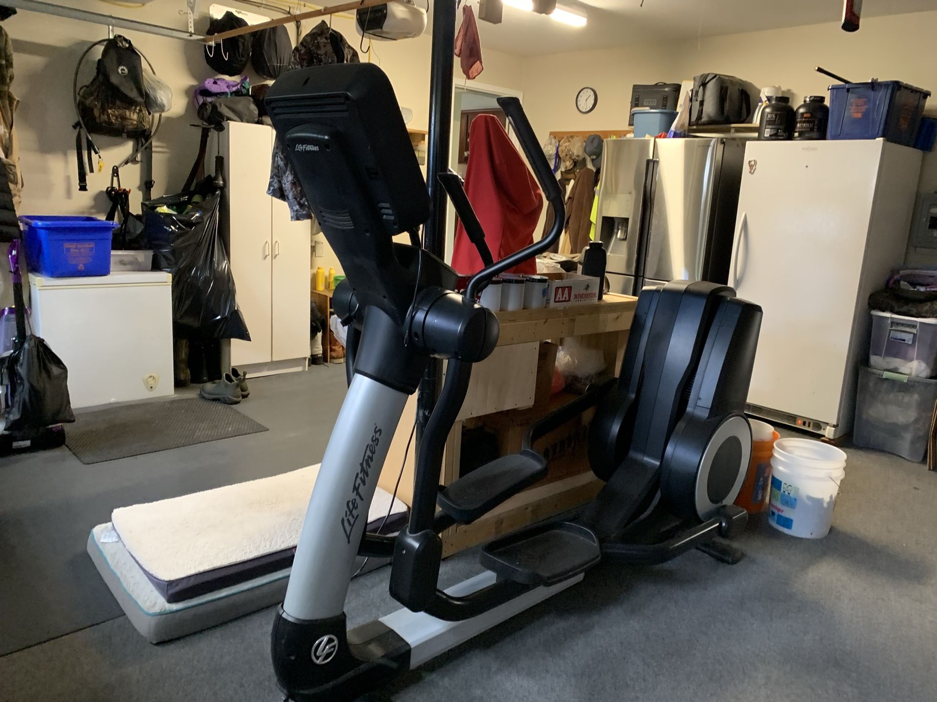 Life Fitness Elliptical 