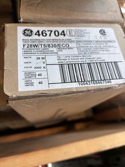 Commercial LED light tubes 34 cases with 25 tubes each.