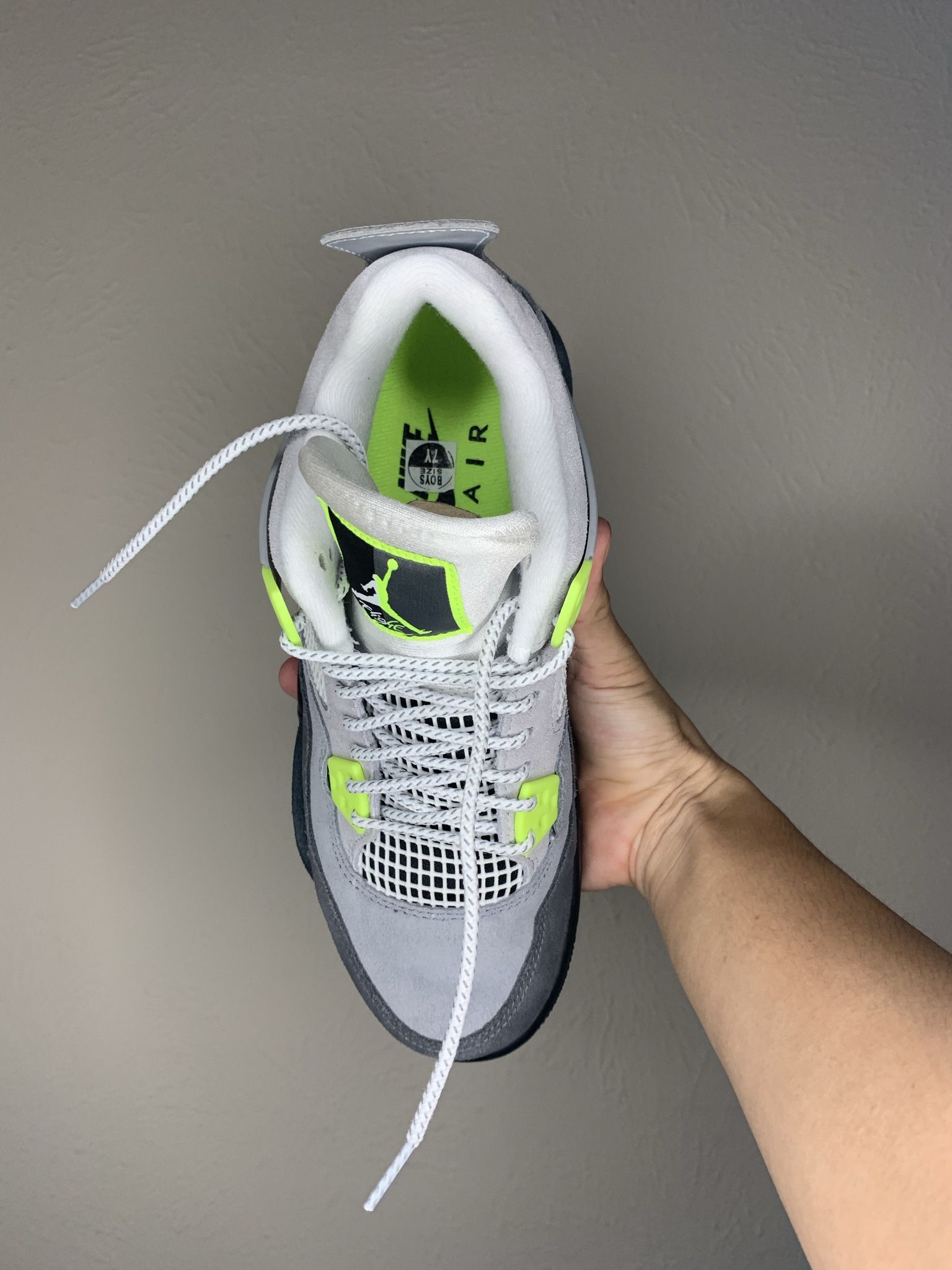 Jordan 4 Neon 95 SE