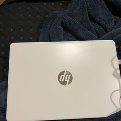 Hp Portable Laptop 14’’ HD display| Windows 11