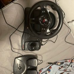 SUBSONIC Superdrive - GS550 steering racing wheel with pedals, paddles, shifter and vibration for Xbox Serie X/S, PS4, Xbox One, PC, PS3