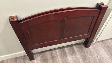 Twin bed