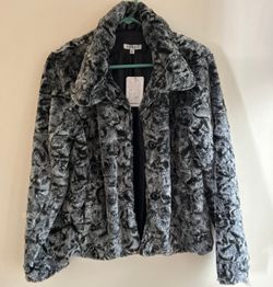 Adore Fur Jacket by Breaden Design. It’s Gorgeous, Incredibly Soft, Grey & Black Sz S 