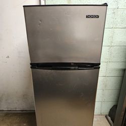 Thomson Refrigerator TFR725