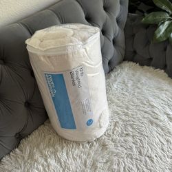 Room essentials 12 lb weighted blanket new arrivals
