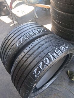 Pair 265/40/22 Pirelli Pzero POL tires