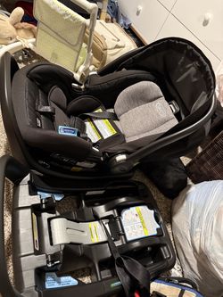 Graco Snugride Snugfit 35 with 2 anti rebound bar bases