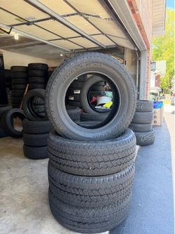 LLANTAS USADAS BRIDGESTONE 275/65R20 - SET DE 4 2 PRECIOS A ESCOGER: OPCIÓN 1: $380 SOLO LAS LLANTAS Te llevas las 4 y las instalas donde quieras