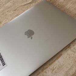 MacBook Pro 13” Silver 