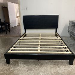  BRAND NEW QUEEN / KING SIZE BED FRAME 