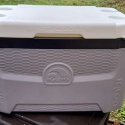 Igloo 55 Qt Cooler