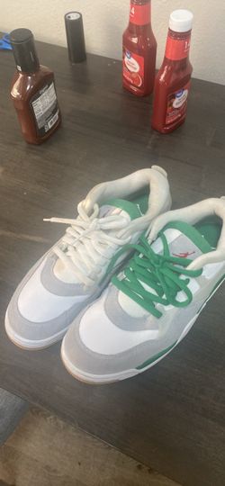 Jordan 4 RM Pine Green (Size 9.5) NO BOX