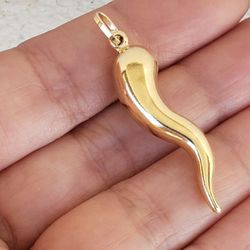 Big 14k yellow Gold lucky itanlian horn good luck charm pendant cornicello 1.75