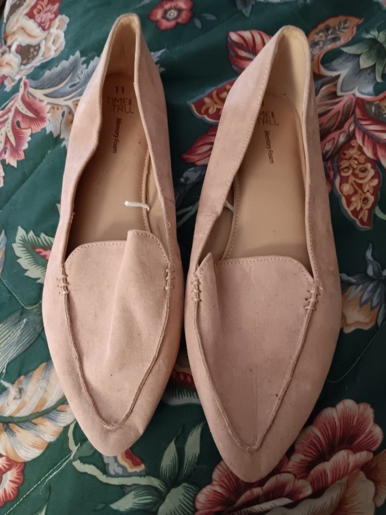 Woman's Feather Flats