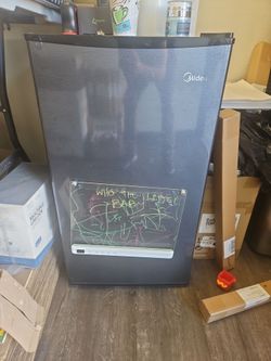Midea fridge like new