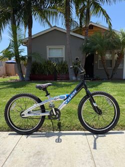 Bike Jet Trek “20 wheels