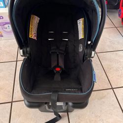 Graco carseat 