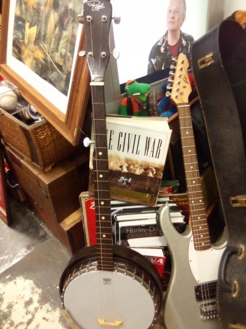 5 String Bakelite Banjo