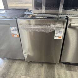 LG - 24" Top Control Smart Built-In Tub Dishwasher with 3rd Rack, QuadWash Pro, and 46dB - Stainless Steel