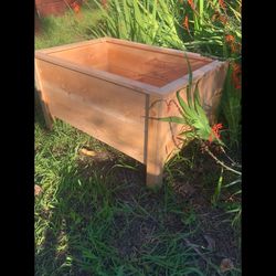 Premium Cedar Garden Planters - Built To Last 3 Ft x 2 ft
