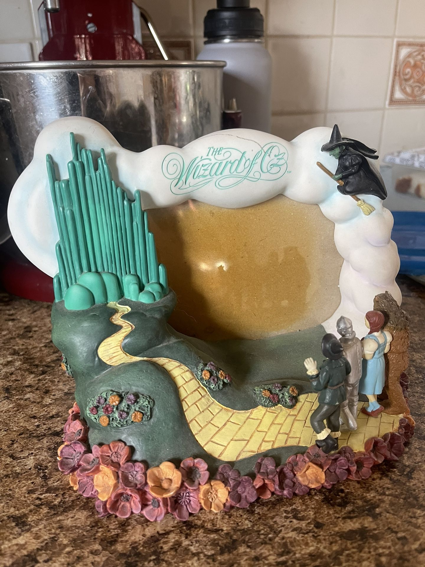 1997 MGM Grand Wizard Of Oz 3D Frame