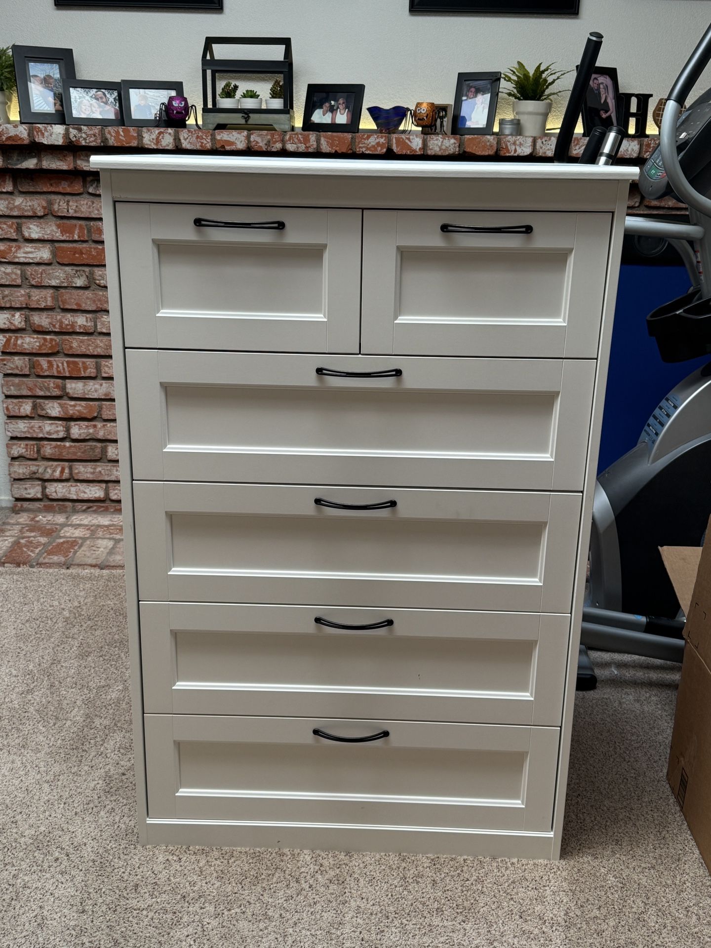 IKEA Songesand dresser / 6 Drawer