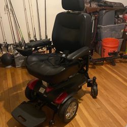 Drive - Power Wheelchair 18 Inch Seat Width 300 lbs. Weight Capacity