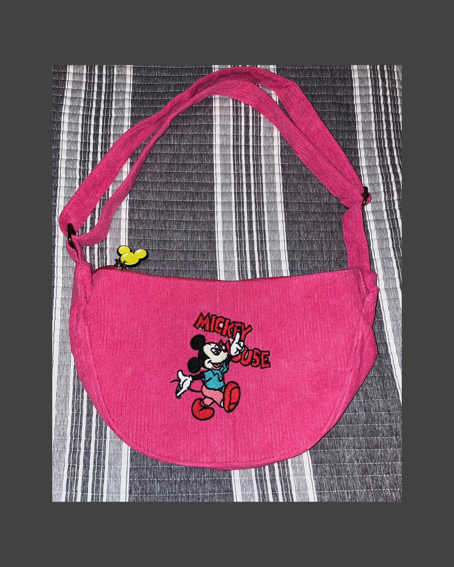 How cute is this Mickey bag. It can be used as a shoulder bag, casual crossbody, and waist bag.