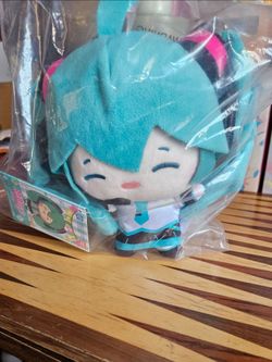Hatsune Miku "Overjoyed" Plush (Size M)