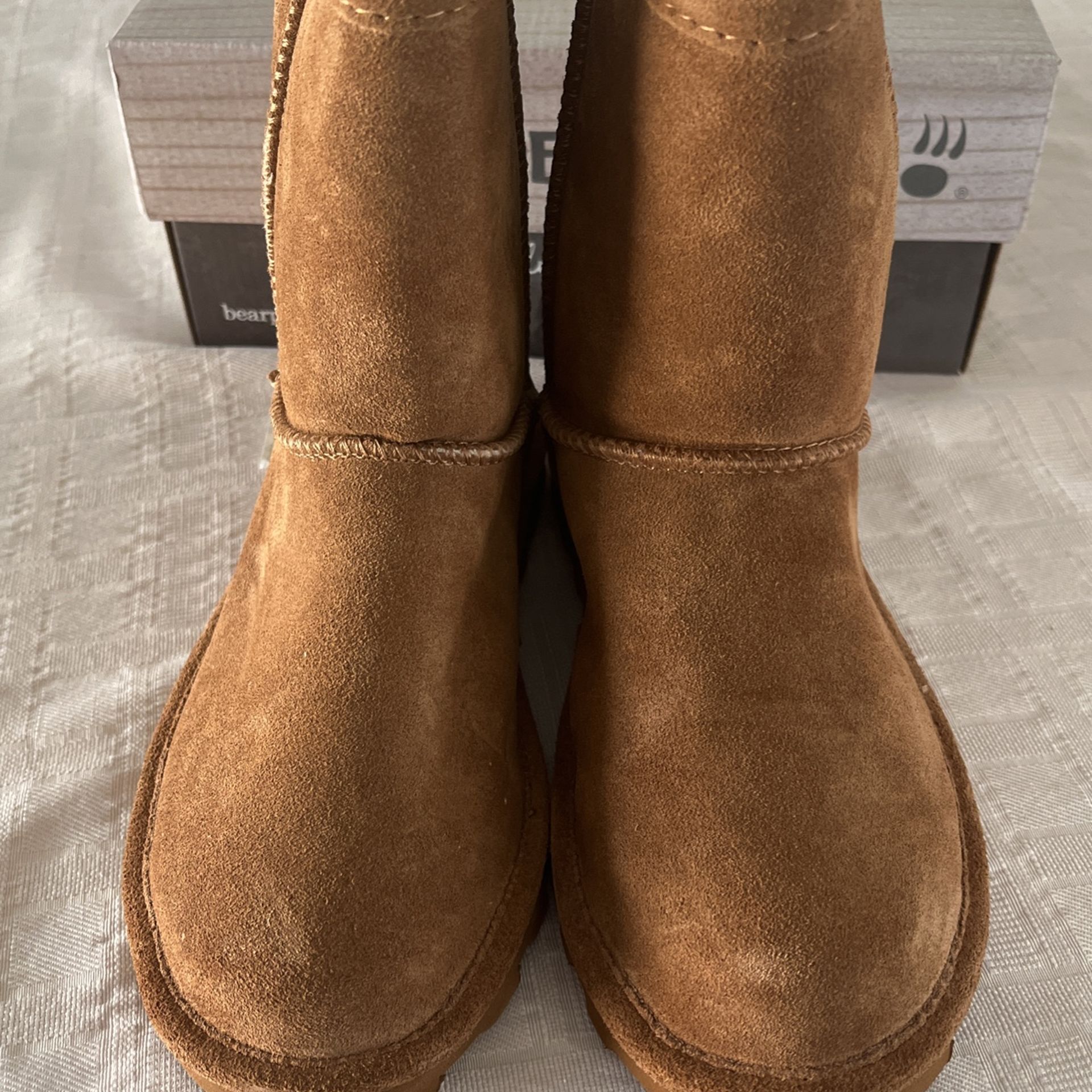 Big Girls Boots Brown Size 4