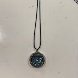Glow In The Dark IRON MANS HEART necklace 