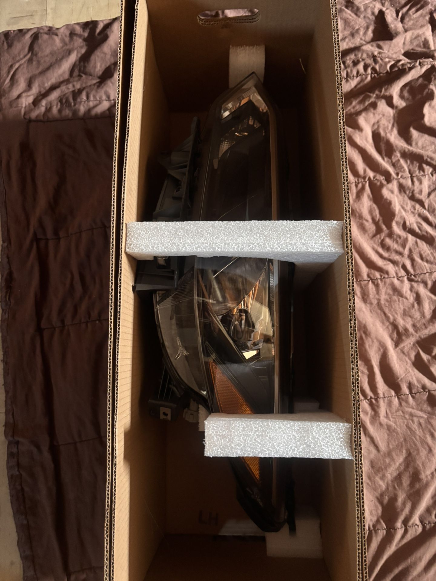 Left Nissan Sentra Headlight