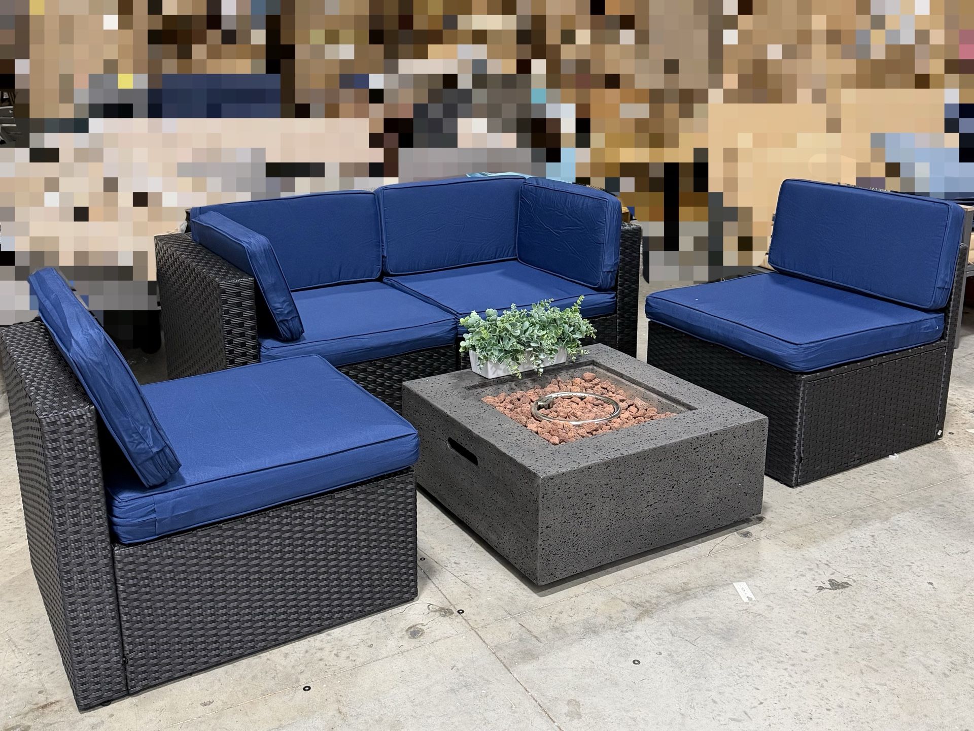 ✨Brand New✨Outdoor Patio Set with Fire Pit