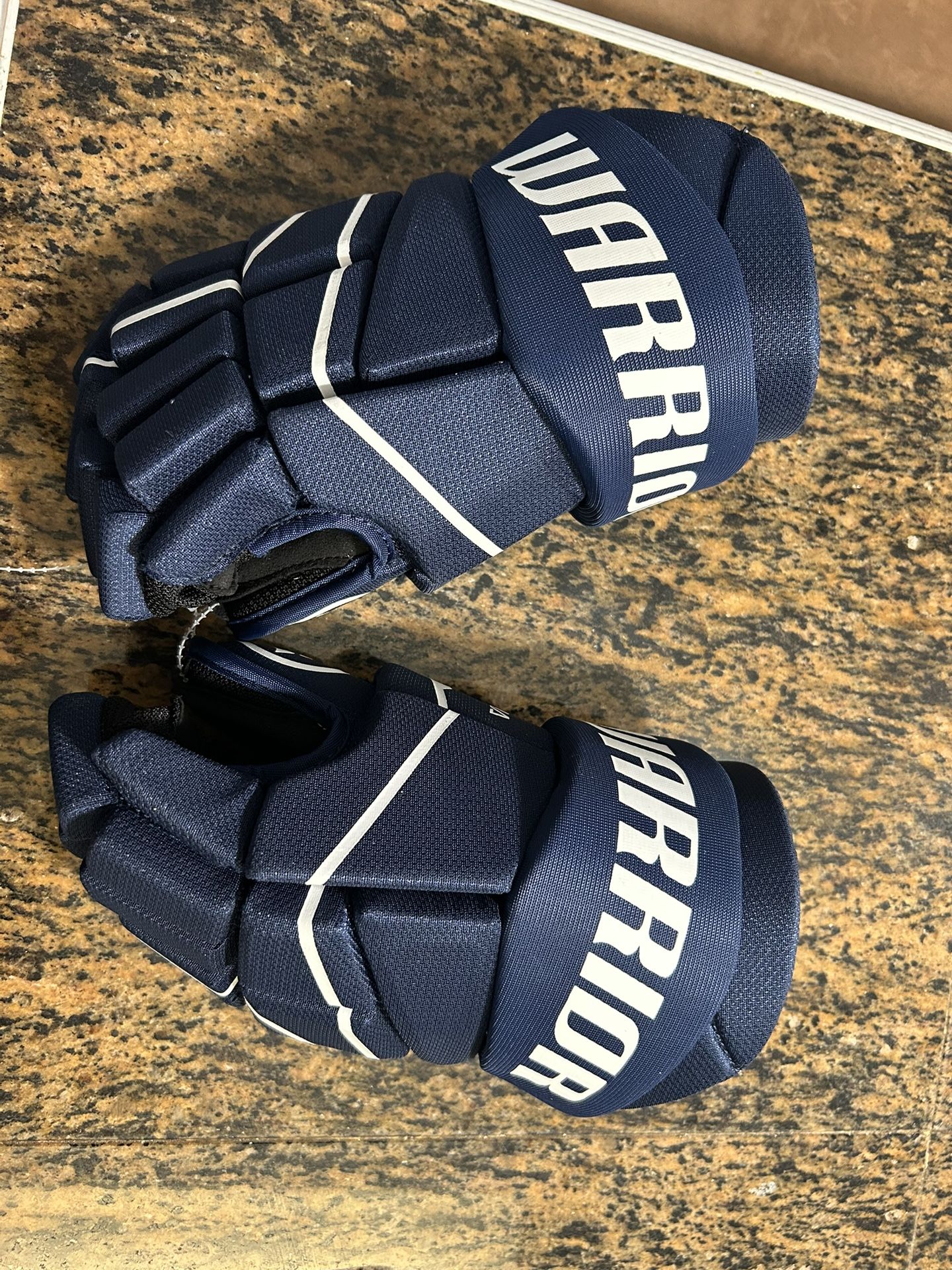 New Warrior Alpha, Junior Size 12 Hockey Glove Gloves