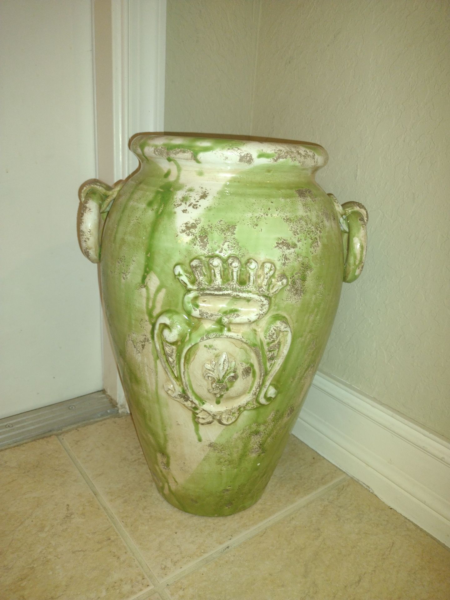 Ceramic Pot, 18 Inches Tall