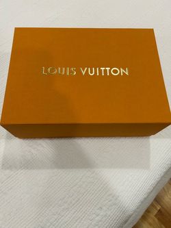 Louis Vuitton 14x5 it’s brand new box