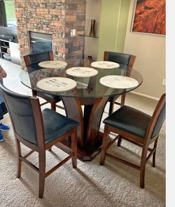 Dining Table and chairs