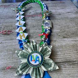Graduation leis