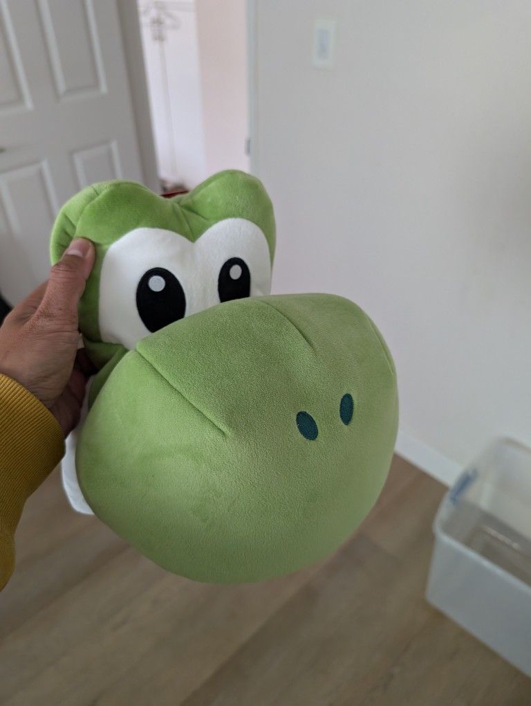 Yoshi Hat from Universal Studios 