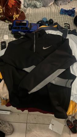 Nike Womens Warmup Sweater