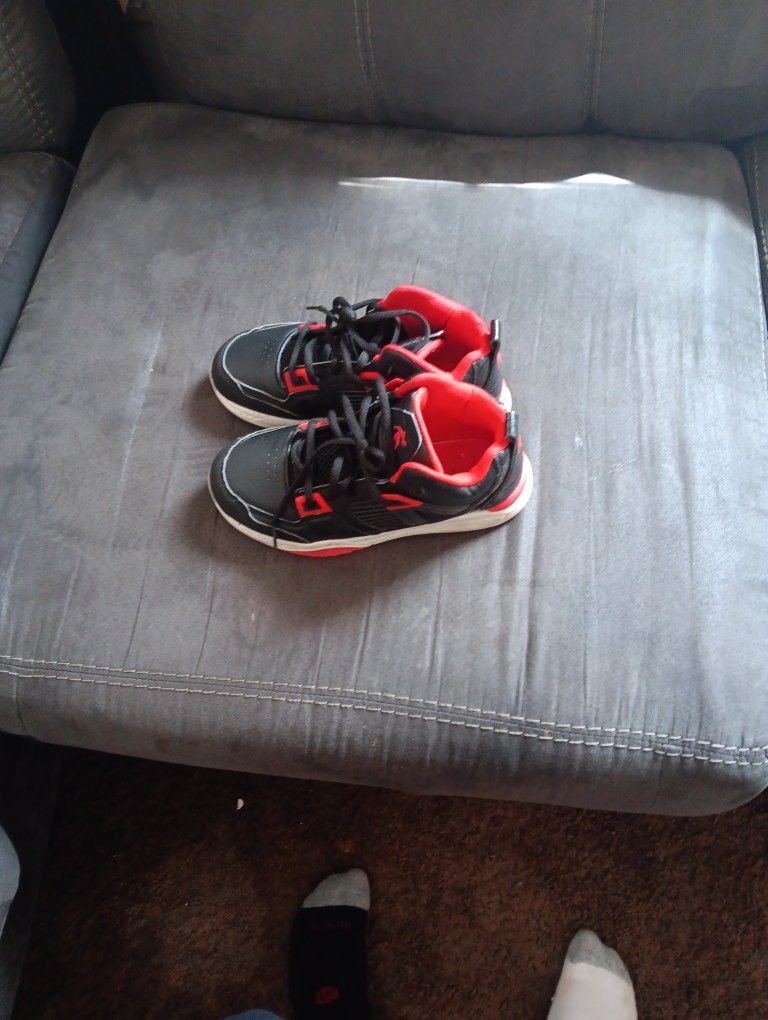 And 1s Type Shoe