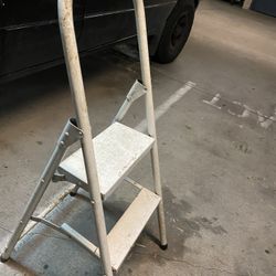 Folding Step Ladder