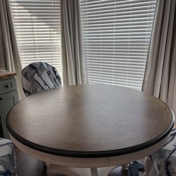 Oval Dining room table and 4 chairs