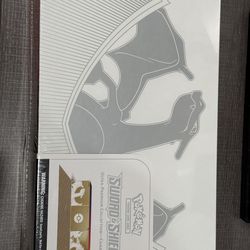 Sword & Shield Ultra-Premium Collection: Charizard