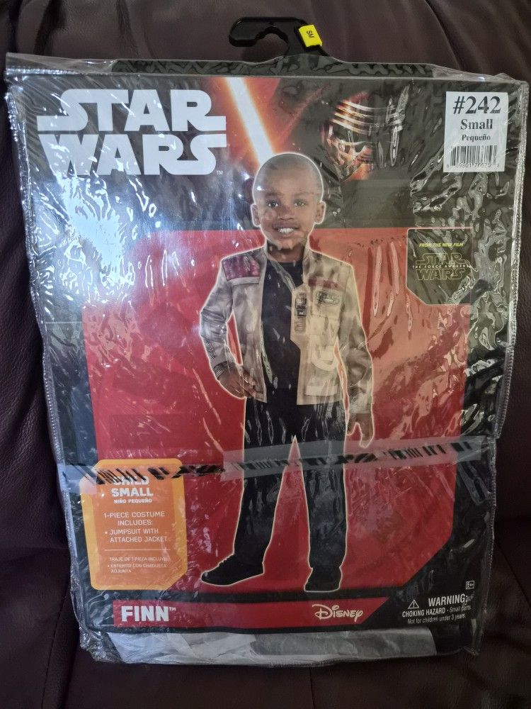 New STAR WARS "Finn" Kidz Sz 4-6