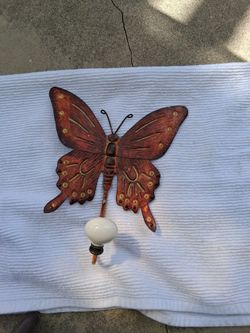 Butterfly door hanger