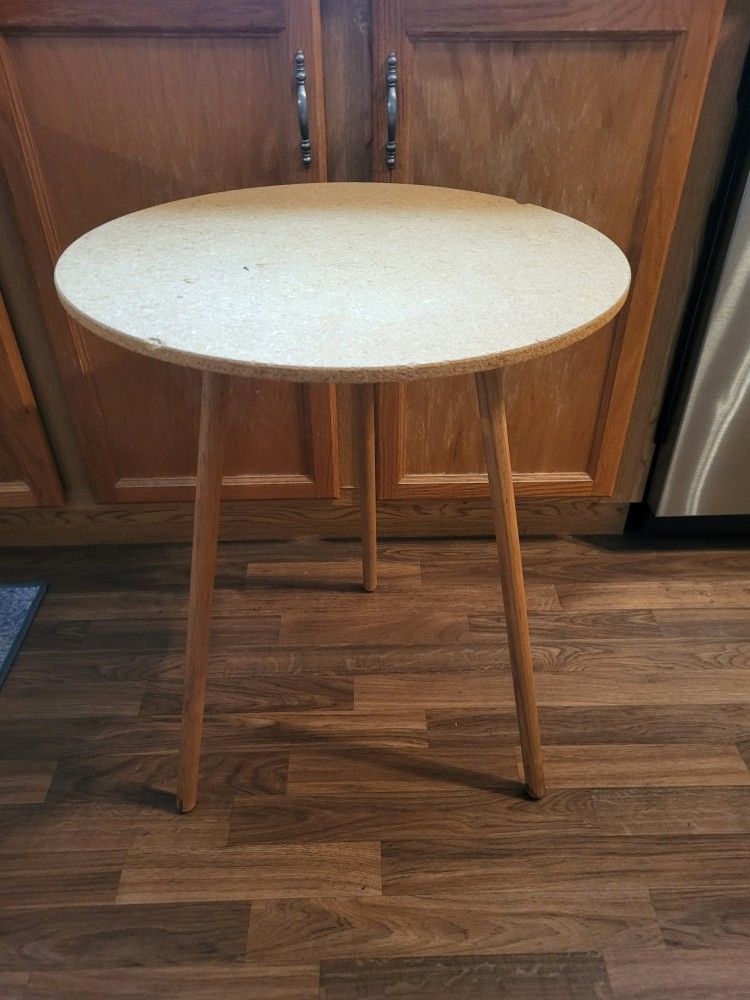 20" Wide Round End Table Nightstand