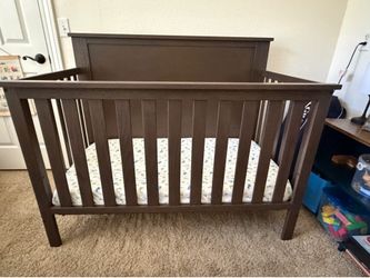 Crib with Mattress