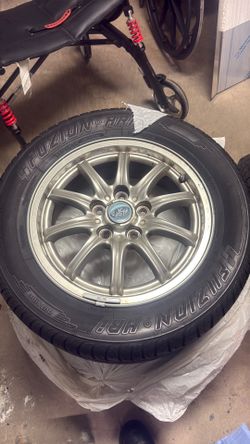 Full set of Hyundai tire